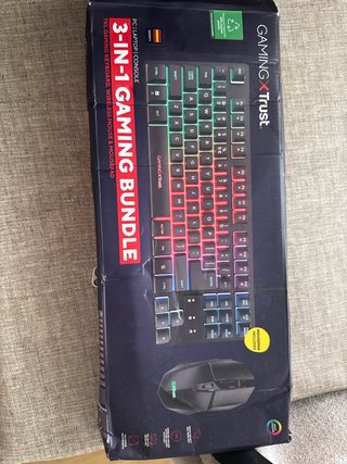 Bundle Gaming Trust Teclado y Ratón TKL