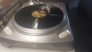 Tocadiscos ION ITT USB Plata
