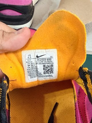 Nike Waffle Fucsia y Amarillo