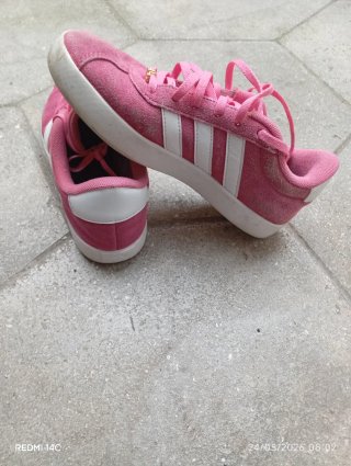 Scarpe da ginnastica Adidas rosa