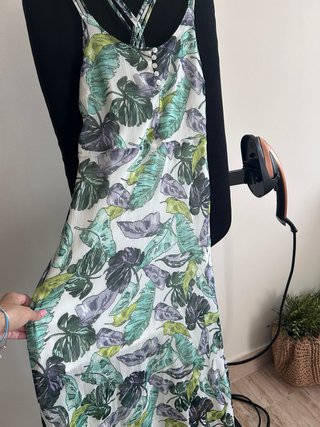 Vestido largo estampado hojas
