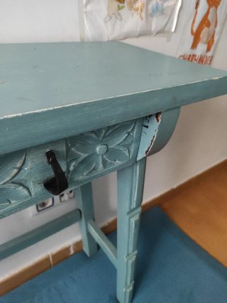 Mesa auxiliar vintage verde azulado