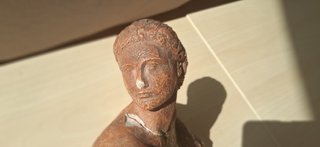 Escultura desnudo femenino terracota