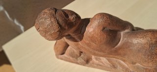 Escultura desnudo femenino terracota