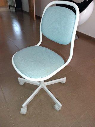 Silla de escritorio infantil azul