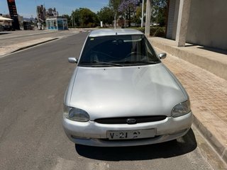 Ford Escort 2000