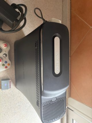 Xbox 360 con FIFA 15 e accessori