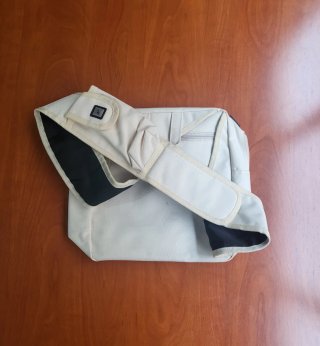 Mochila blanca beige Reebok