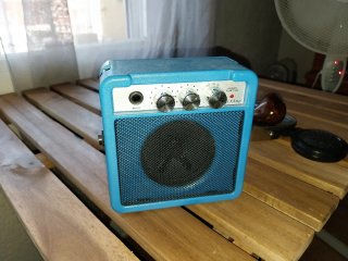 Mini Amplificador Guitarra Eléctrica Pilas