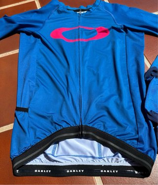Maillot Oakley Edición Limitada + Calcetines