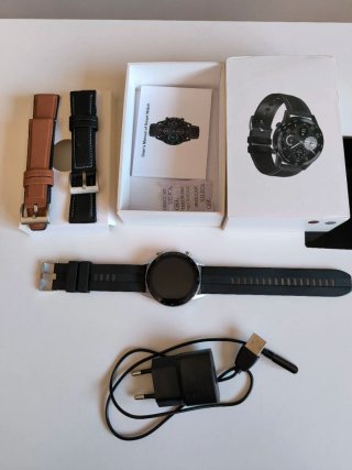 Smartwatch Negro y Marrón con Cargador