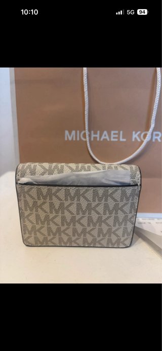 Cartera Michael Kors Beige y Marrón