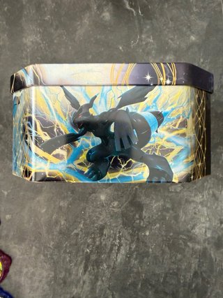 Lata Pokémon Zekrom
