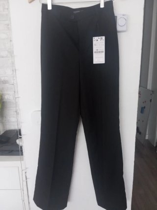 Pantalón Stradivarius Slim Straight Negro. Nuevo!!