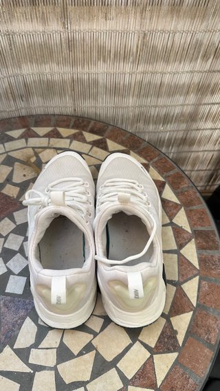 Zapatillas Nike Metcon Blancas y Negras