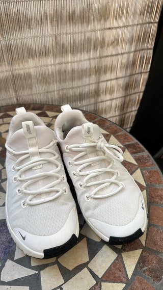 Zapatillas Nike Metcon Blancas y Negras