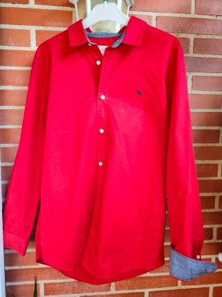 Camisa H&M roja manga larga T.170