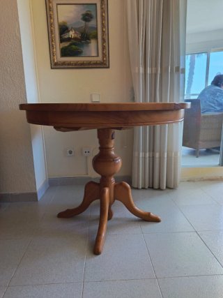 Conjunto de muebles de madera maciza
