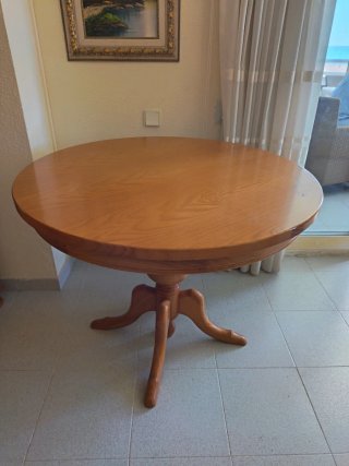 Conjunto de muebles de madera maciza