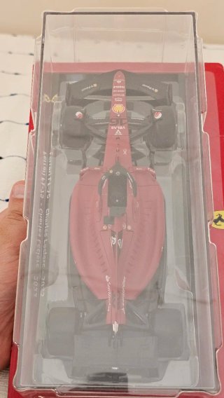 Ferrari F1-75 Charles Leclerc 2022 1:24