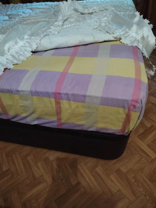 Canapé 1.50 + 2 Mesitas + Cómoda y cabezero