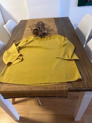 Blusa Norah manga 3/4 color mostaza Talla 42