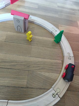 Tren de madera IKEA