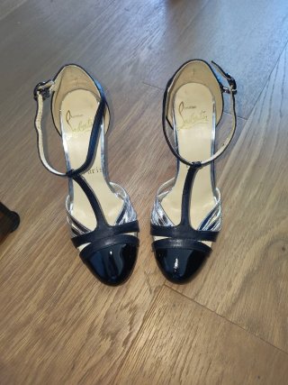 Zapatos Christian Louboutin Tacón Negro/Plata
