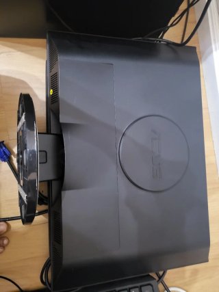PC Completo ASUS con Monitor 22, Teclado y Ratón