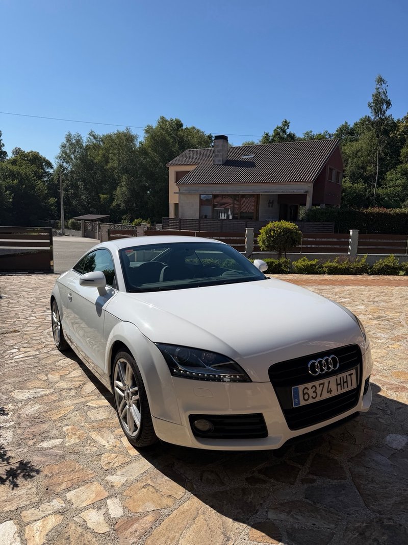 Audi TT 1.8 TFSI turbo - foto 1