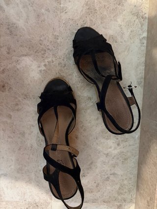 Cuñas negras de esparto