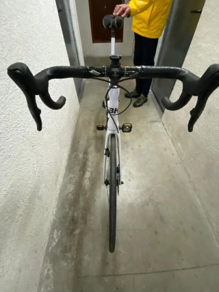 Bicicleta BH G7 Talla L Sram Force cambio electron
