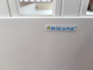 Cuna de “Mi cuna”de bebé blanca con cajón