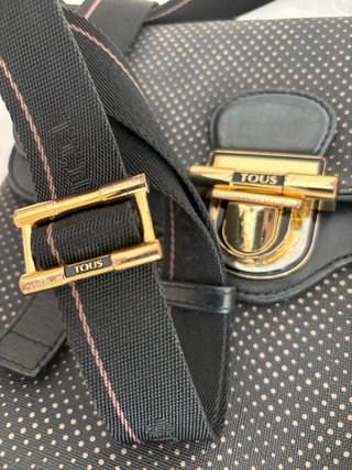 Bolso Tous Negro y Dorado