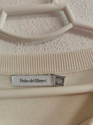 Jersey de chica talla M de Pedro del Hierro.