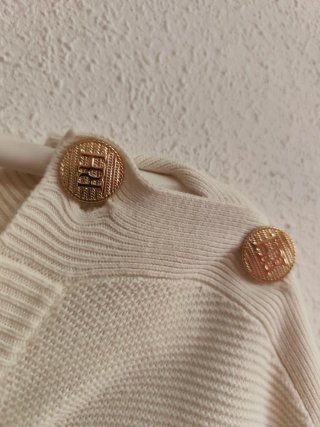 Jersey de chica talla M de Pedro del Hierro.