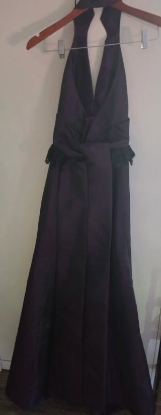 Vestido largo morado y negro