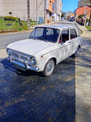 SEAT 850