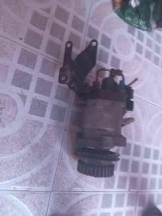 Bomba Ford Tourneo