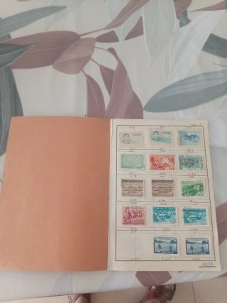Lote 101 Sellos Vietnam época guerra..