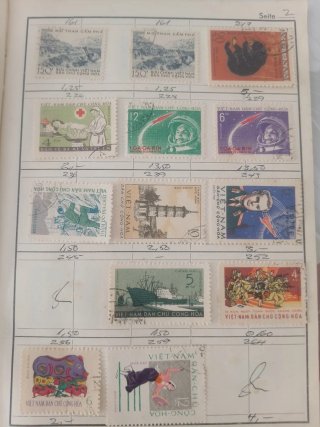 Lote 101 Sellos Vietnam época guerra..