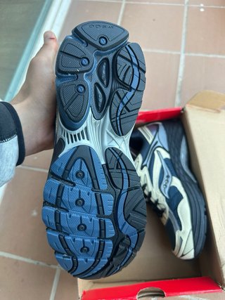 Saucony Pro Grid Omni 9 Talla 41