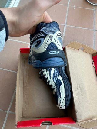 Saucony Pro Grid Omni 9 Talla 41