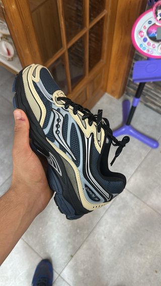 Saucony Pro Grid Omni 9 Talla 41