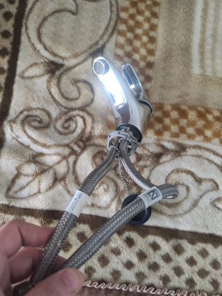 Grifo monomando Buades para lavabo. Diseño moderno
