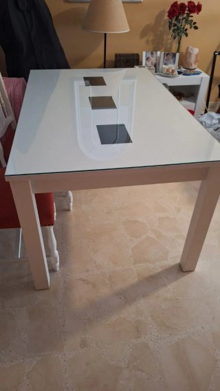 4 Sillas de comedor de madera y tela precio unitar