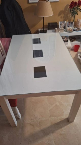 4 Sillas de comedor de madera y tela precio unitar