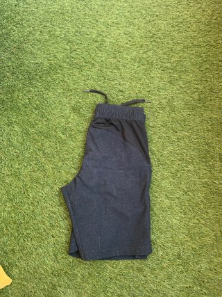 Pantalón corto deportivo negro