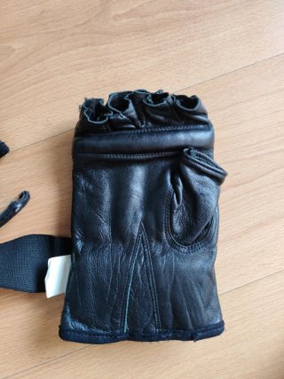 Guantes de Boxeo Domys CE Negros