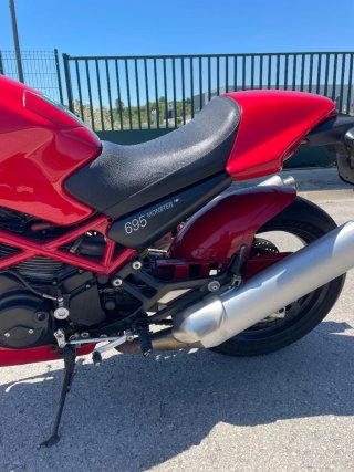 Ducati Monster 695